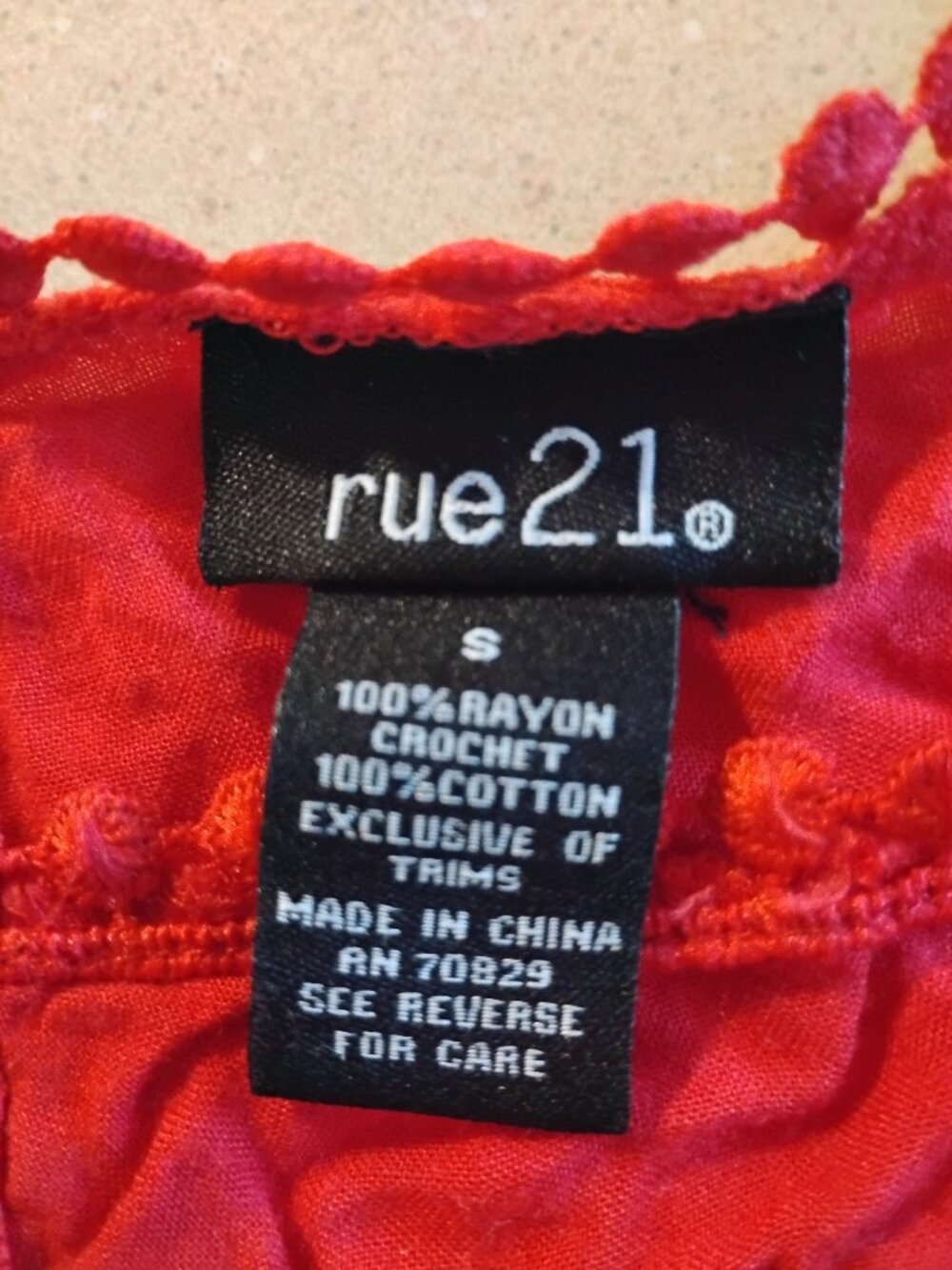 Rue21 red top